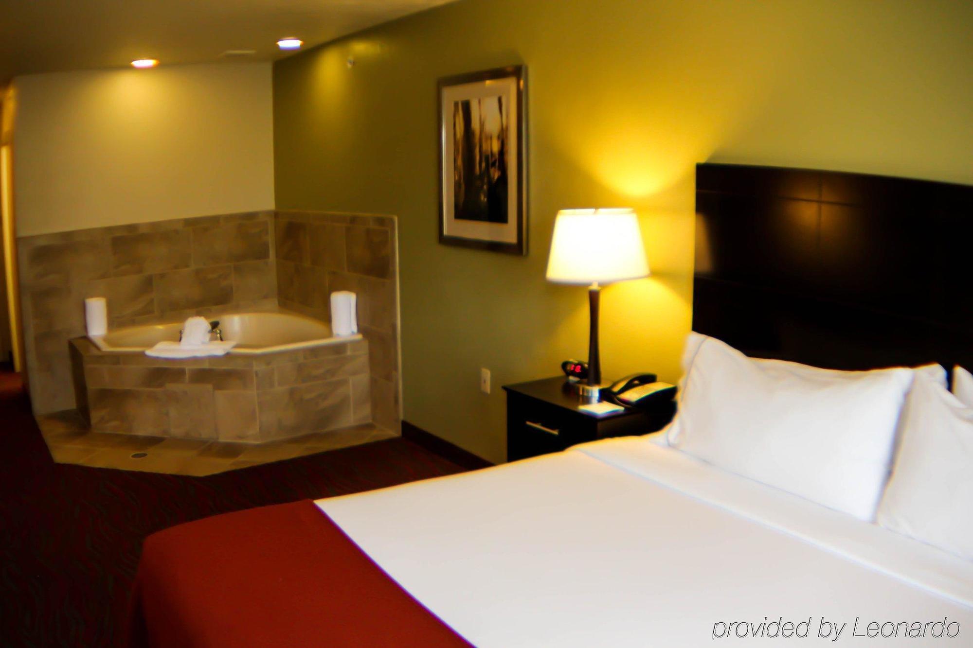 Holiday Inn Express & Suites Indianapolis North - Carmel By Ihg Exteriér fotografie
